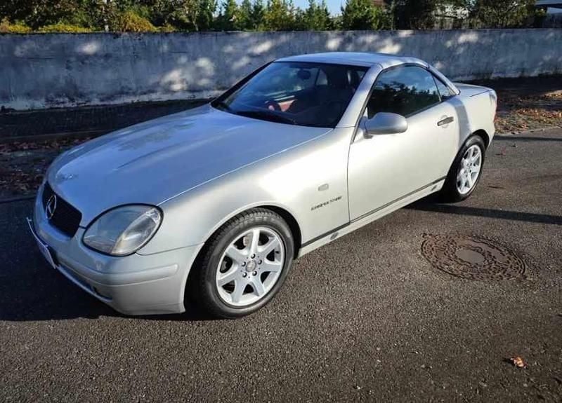 Cinzento Usado 1998 Mercedes SLK200 Cabrios | € 8.900 (Bom preço) - Imagem 1/4