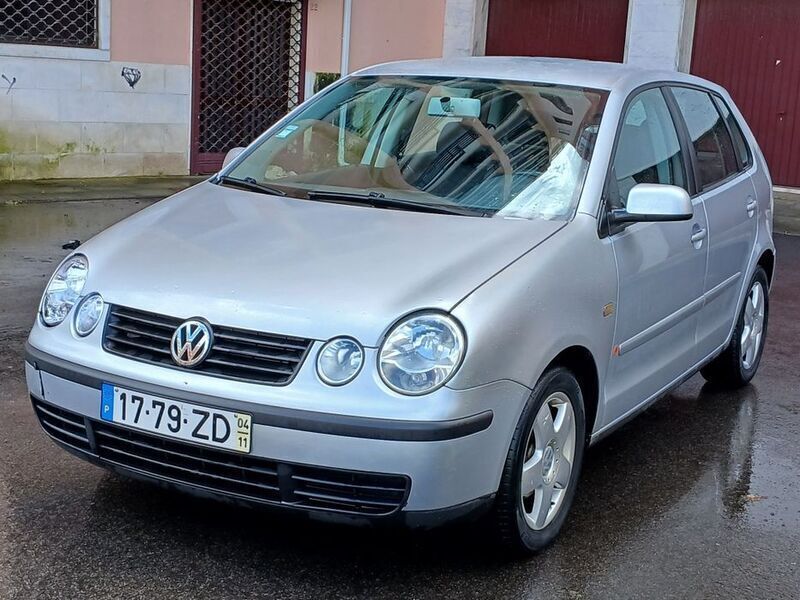 Usado 2004 VW Polo Sedan | € 2.350 (Preço justo) - Imagem 1/4