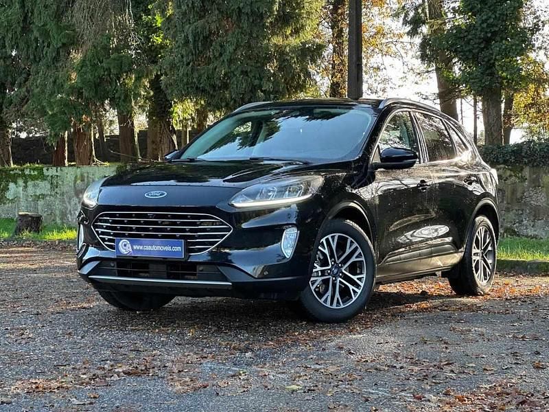 Preto Usado 2021 Ford Kuga Titanium SUV | € 23.790 (Preço justo) - Imagem 1/4