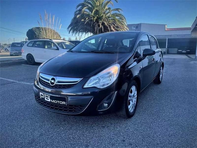 Usado Opel Corsa 95 HP (69 kW) 2013 Preto Citadino