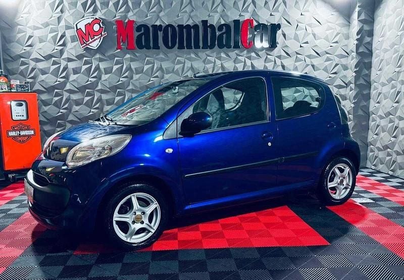 Azul Usado 2008 Citroën C1 Attraction Citadino | € 4.999 (Preço justo) - Imagem 1/4