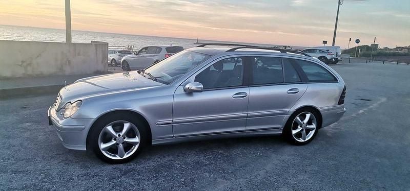 Usado 2002 Mercedes C220 Sedan | € 5.550 (Preço justo) - Imagem 1/4