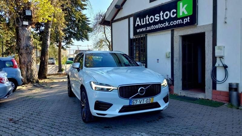 Branco Usado 2018 Volvo XC60 R-Design SUV | € 28.900 (Preço justo) - Imagem 1/4