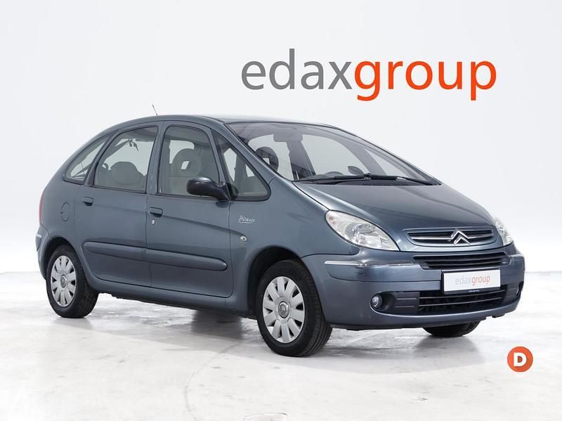 Cinzento Usado 2007 Citroën Xsara Picasso Monovolume | € 3.490 (Preço justo) - Imagem 1/4
