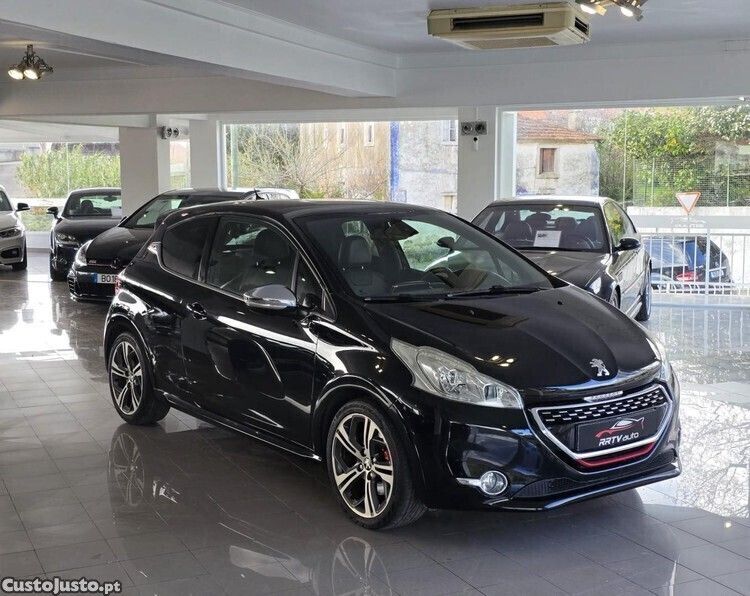 Preto Usado 2015 Peugeot 208 GTi Citadino | € 13.950 (Preço justo) - Imagem 1/1