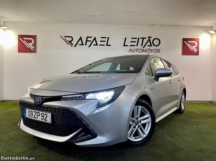Usado Toyota Corolla Comfort 122 HP (89 kW) 2019 Cinza Carrinha