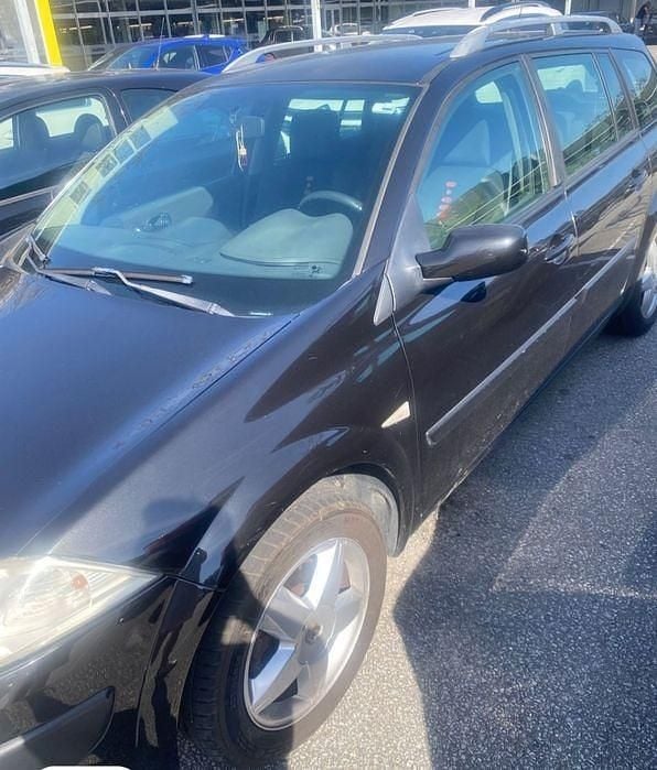 Usado 2007 Renault Mégane II Extreme Sedan | € 1.900 (Bom preço) - Imagem 1/4