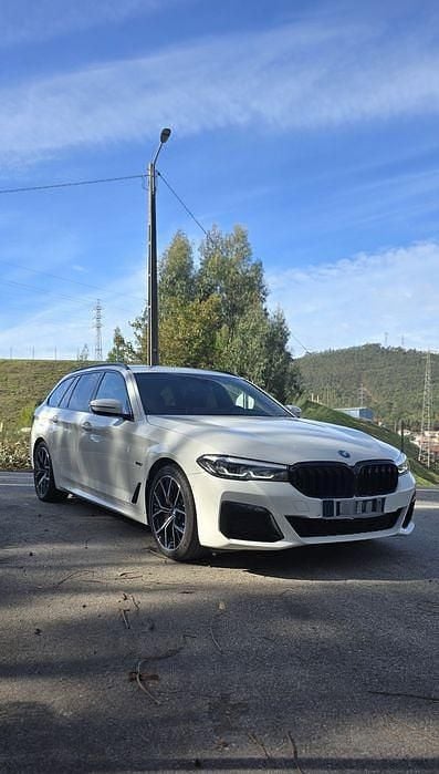 Usado 2022 BMW 530e Sedan | € 36.900 (Bom preço) - Imagem 1/4