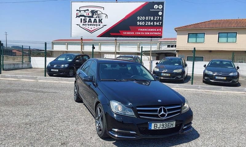 Preto Usado 2011 Mercedes C220 Avantgarde Sedan | € 12.900 - Imagem 1/4