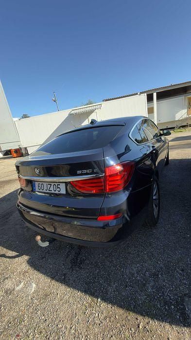 Usado 2010 BMW 530 Sedan | € 15.000 - Imagem 1/4