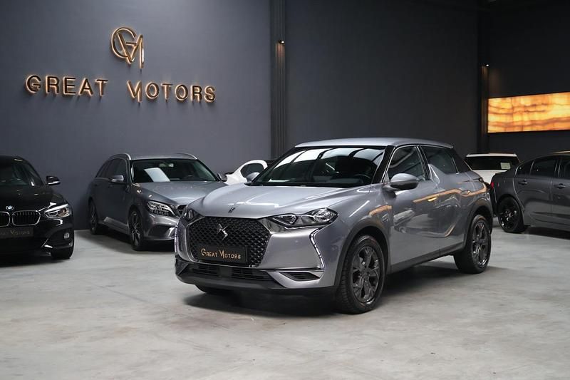 Cinzento Usado 2021 DS Automobiles DS3 Crossback SUV | € 17.000 (Preço justo) - Imagem 1/4
