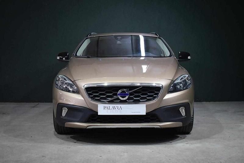 Outra Usado 2014 Volvo V40 Carrinha | € 14.900 (Preço justo) - Imagem 1/4