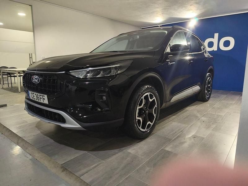 Preto Usado 2026 Ford Kuga Active X SUV | € 38.900 - Imagem 1/4
