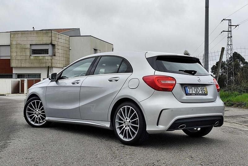 Usado Mercedes A180 AMG 109 HP (80 kW) 2015 Sedan