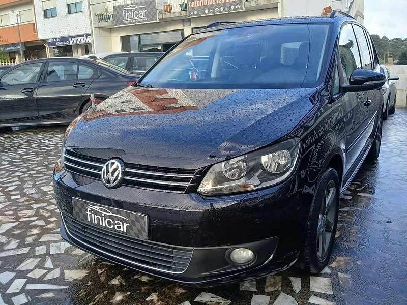 Usado VW Touran 105 HP (77 kW) 2013 Preto Monovolume