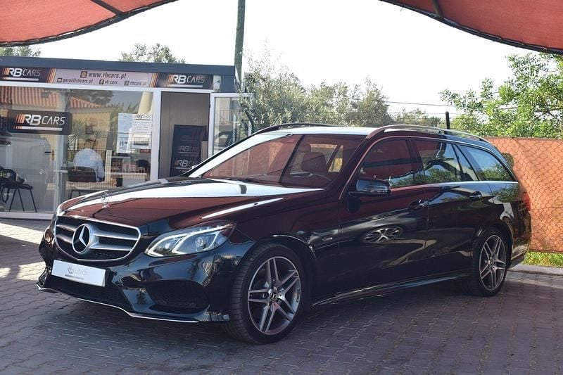 Preto Usado 2016 Mercedes E250 Carrinha | € 25.850 - Imagem 1/4