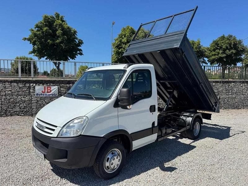 Branco Usado 2008 Iveco Daily | € 15.950 - Imagem 1/4