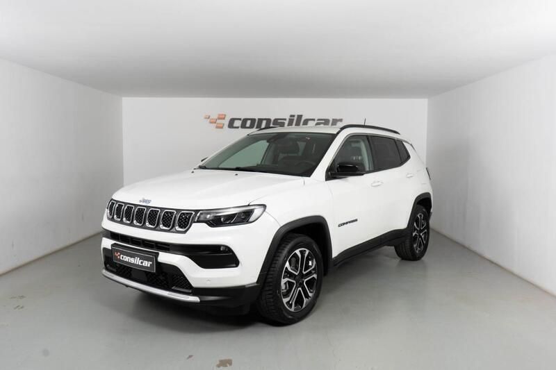Branco Usado 2022 Jeep Compass Limited SUV | € 24.880 (Preço justo) - Imagem 1/4