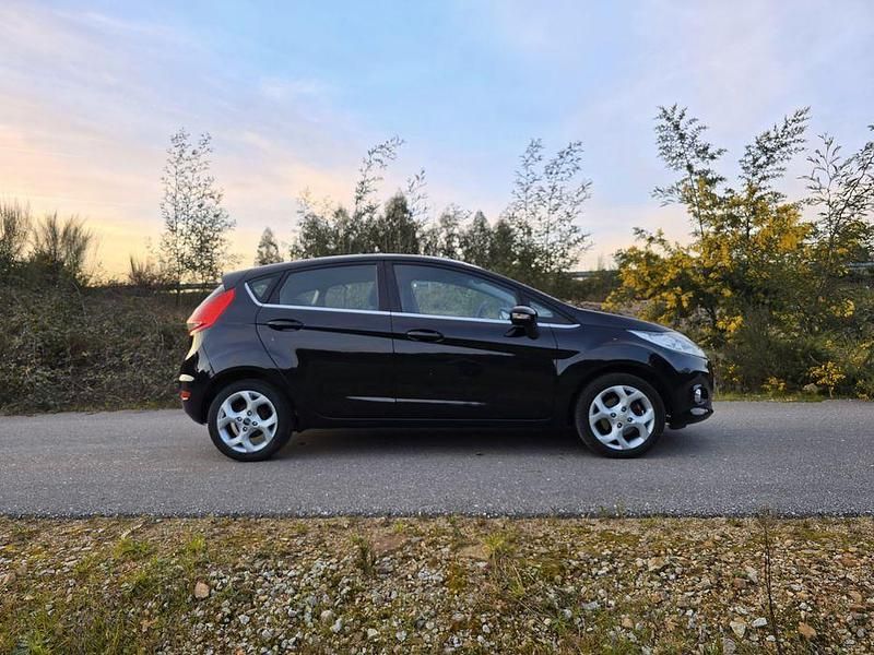 Usado Ford Fiesta 82 HP (60 kW) 2009 Citadino