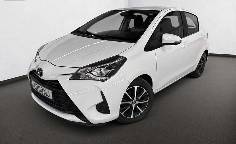 Usado Toyota Yaris 72 HP (52 kW) 2020 Branco Citadino