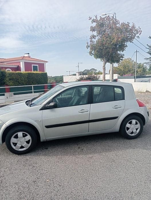 Usado 2003 Renault Mégane II Sedan | € 1.900 (Preço justo) - Imagem 1/4