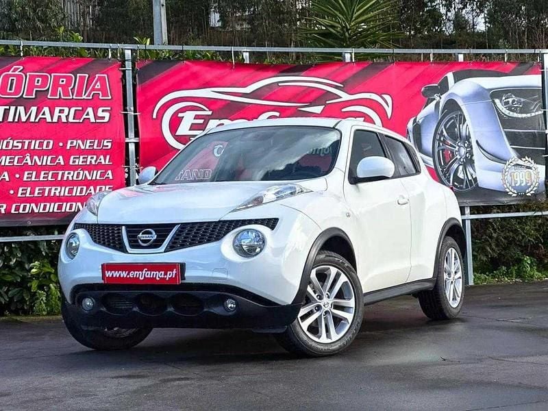 Usado Nissan Juke Acenta 110 HP (80 kW) 2011 Branco SUV