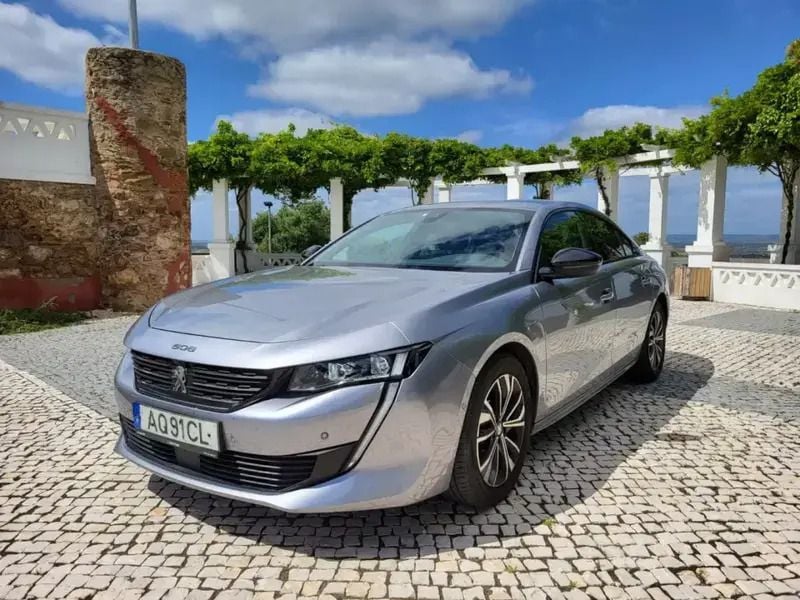 Usado Peugeot 508 Allure 225 HP (165 kW) 2022 Cinzento Coupé