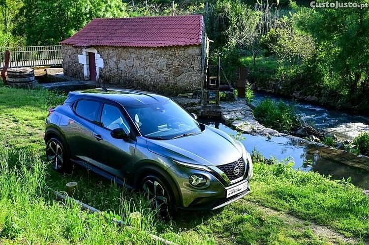 Cinza Usado 2020 Nissan Juke Tekna SUV | € 19.990 (Preço justo) - Imagem 1/1