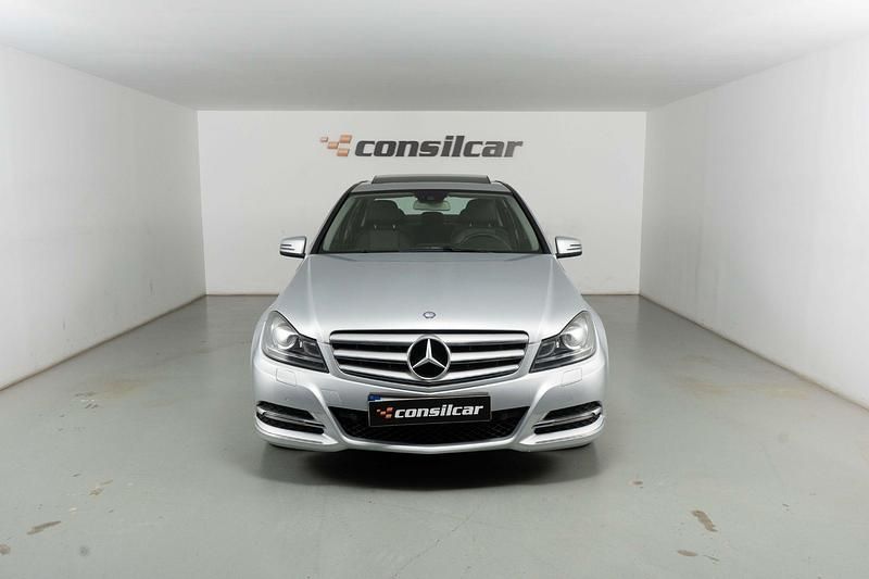 Usado Mercedes C180 Avantgarde 120 HP (88 kW) 2013 Cinza Sedan