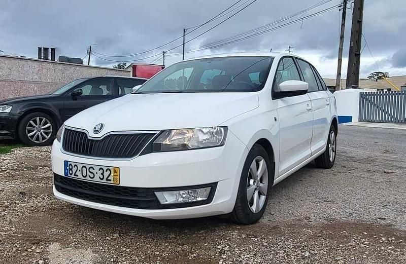 Usado Skoda Rapid 90 HP (66 kW) 2014 Branco Carrinha