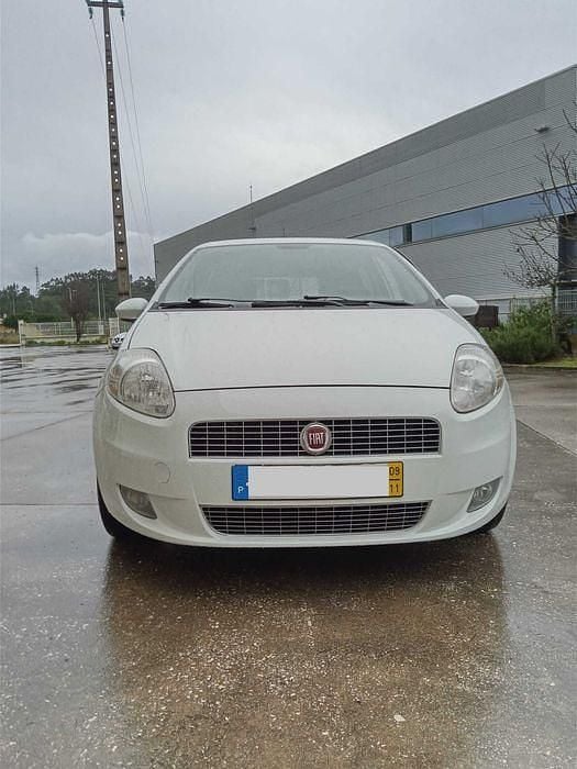Usado 2009 Fiat Grande Punto Citadino | € 3.850 (Preço justo) - Imagem 1/4