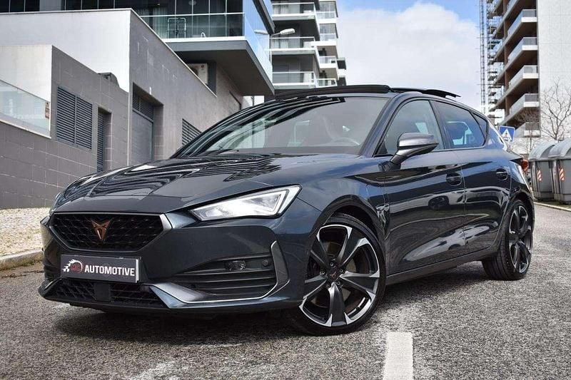 Usado Cupra Leon 245 HP (180 kW) 2021 Cinzento