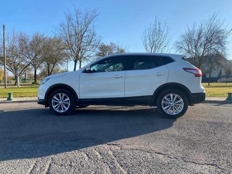 Branco Usado 2016 Nissan Qashqai SUV | € 14.250 (Preço justo) - Imagem 1/4