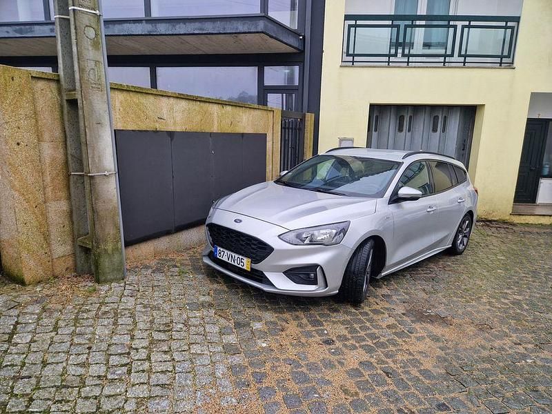 Usado 2018 Ford Focus Sedan | € 14.500 (Preço justo) - Imagem 1/4