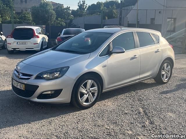 Cinza Usado 2015 Opel Astra Citadino | € 6.250 (Super Preço) - Imagem 1/1