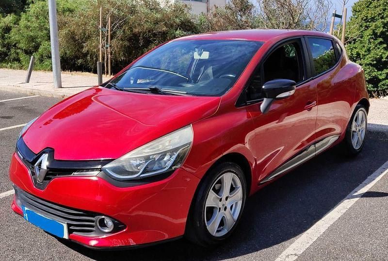 Usado 2013 Renault Clio IV Sedan | € 7.800 (Preço justo) - Imagem 1/4