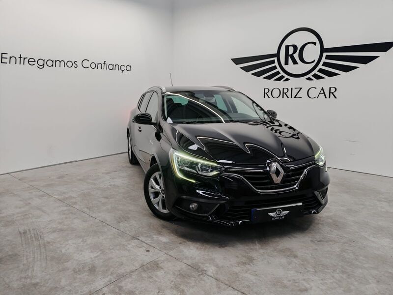 Cinza Usado 2019 Renault Mégane GrandTour LIMITED Carrinha | € 15.490 (Caro) - Imagem 1/4