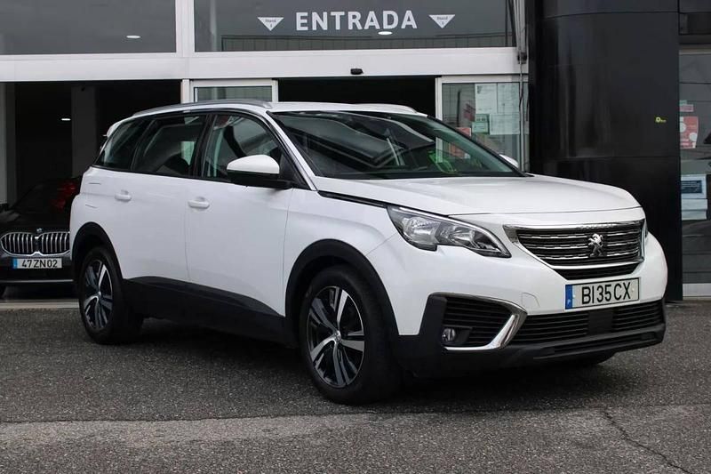 Branco Usado 2019 Peugeot 5008 Active Monovolume | € 19.990 (Preço justo) - Imagem 1/4