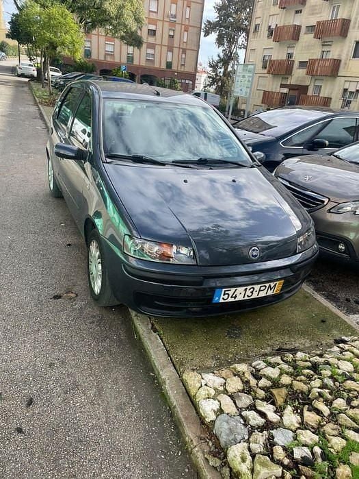Usado 2000 Fiat Punto Sedan | € 1.700 (Preço justo) - Imagem 1/4