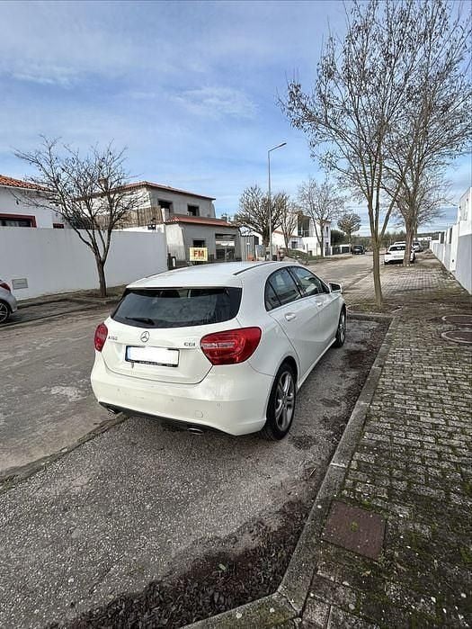 Usado Mercedes A160 66 HP (48 kW) 2015 Sedan
