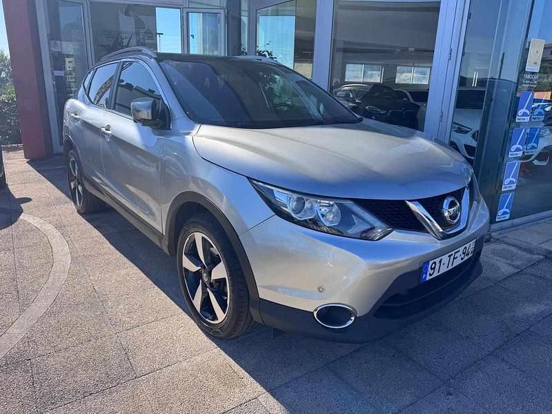 Cinza Usado 2017 Nissan Qashqai N-Vision SUV | € 12.980 (Preço justo) - Imagem 1/4