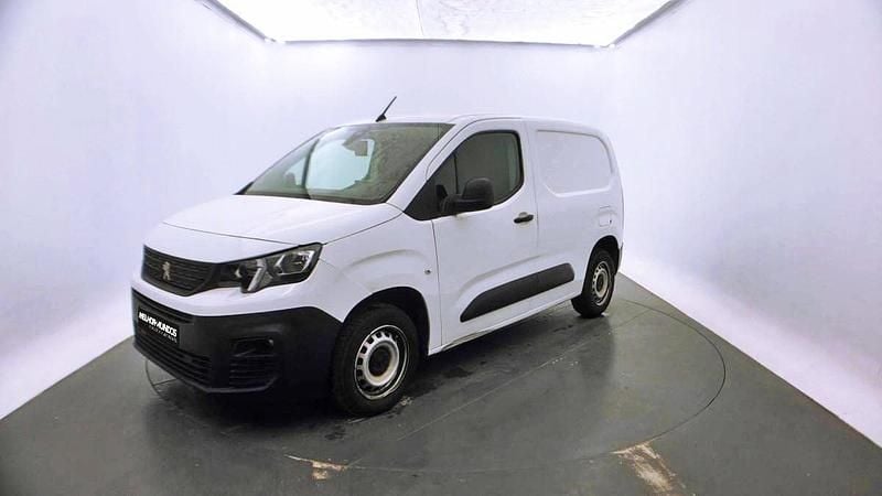 Branco Usado 2020 Peugeot Partner Monovolume | € 12.500 (Bom preço) - Imagem 1/4