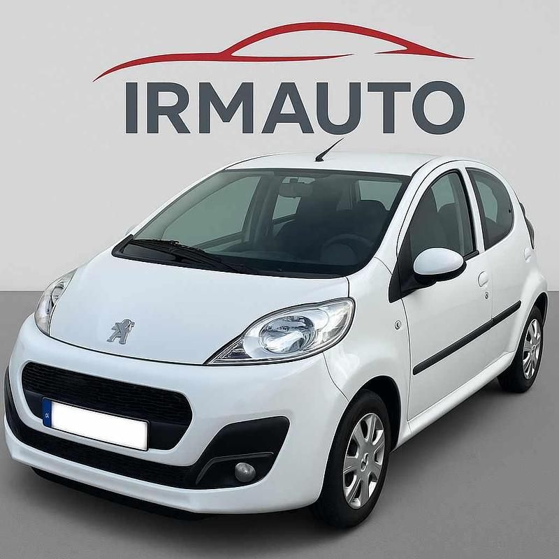 Branco Usado 2012 Peugeot 107 Citadino | € 5.500 - Imagem 1/4