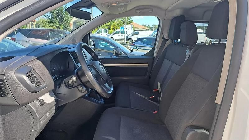 Usado Opel Vivaro 145 HP (106 kW) 2022 Branco Monovolume