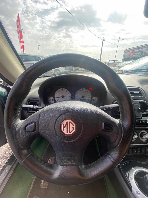 Usado MG F 120 HP (88 kW) 2000 Verde Cabrios