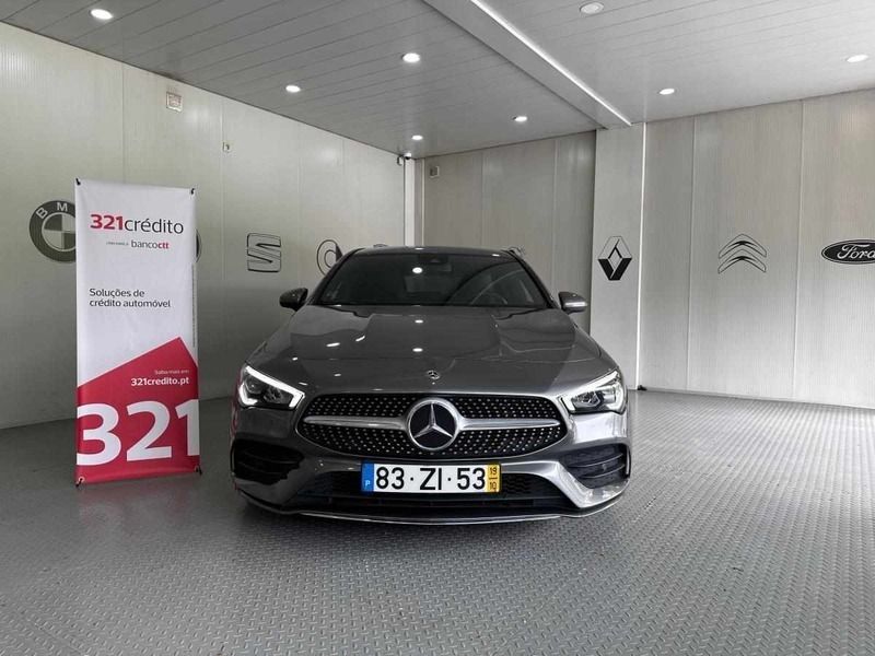 Cinzento Usado 2019 Mercedes CLA180 Sedan | € 30.900 (Caro) - Imagem 1/4