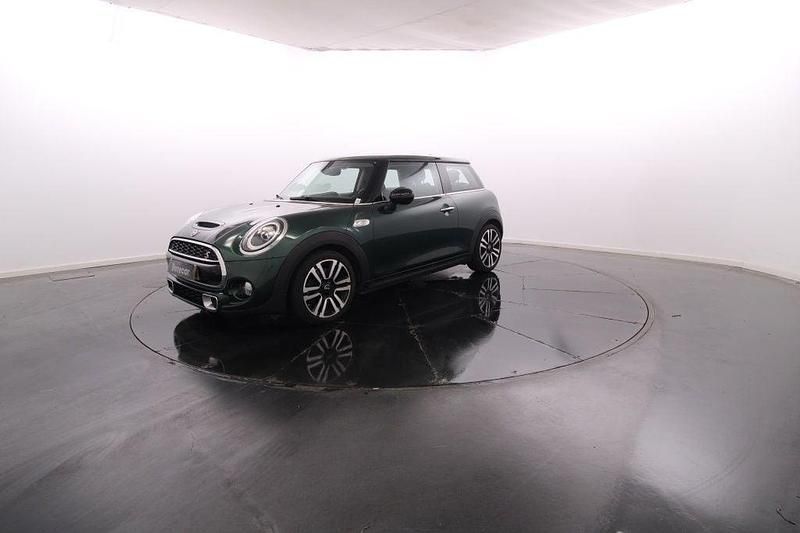 Verde Usado 2018 Mini Cooper Citadino | € 27.450 (Caro) - Imagem 1/4