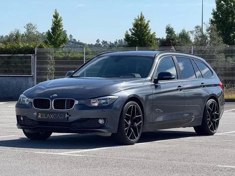 Cinzento Usado 2013 BMW 318 Carrinha | € 12.999 (Bom preço) - Imagem 1/4
