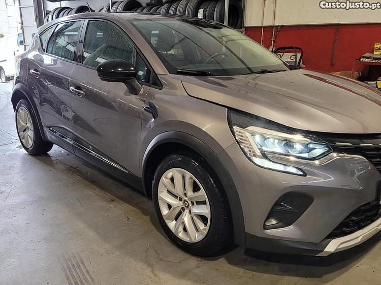 Cinza Usado 2021 Renault Captur SUV | € 16.000 (Preço justo) - Imagem 1/1