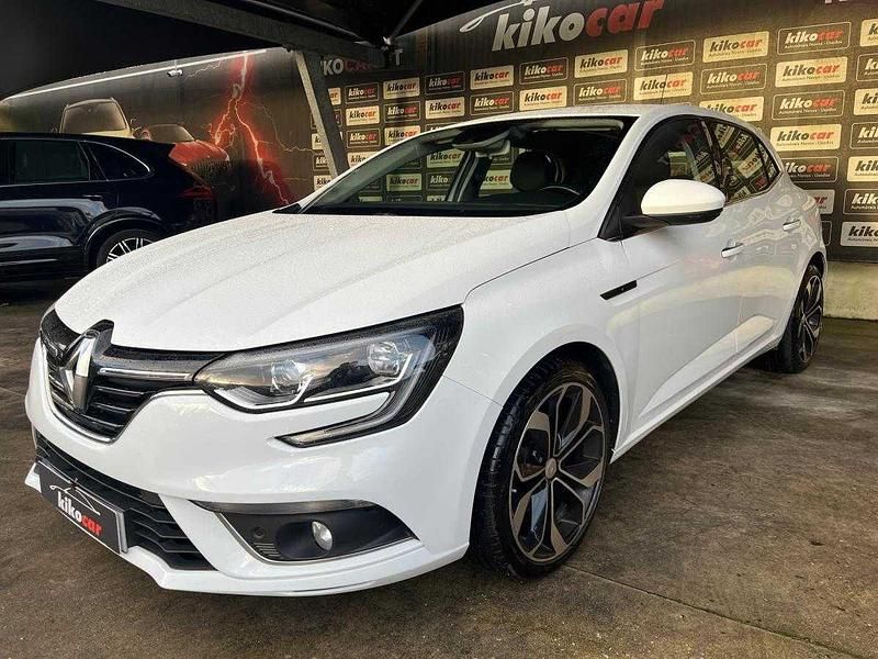 Usado Renault Mégane IV Dynamique 110 HP (80 kW) 2017 Branco